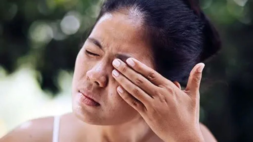 Frequent Headaches Eye Problems Warning Signs Glaucoma Eye Health