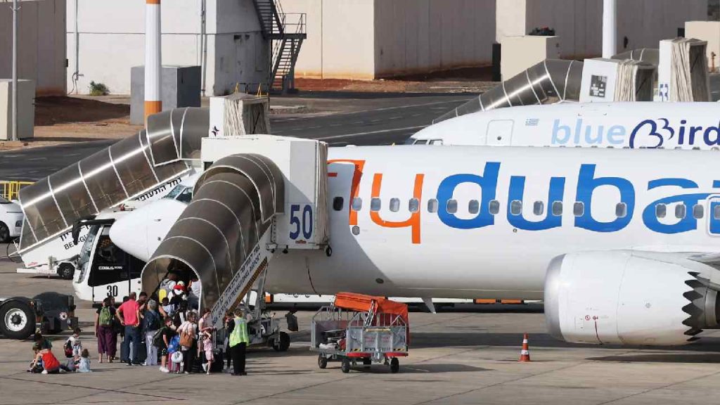 Israel Seeks Extradition Of Omani Flydubai Co Pilot After Captain Smit Machchhar Attack