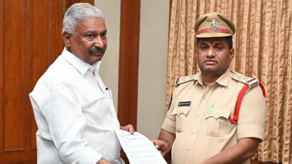 Peddireddy Ramachandra Reddy: పుంగనూరు మున్సిపల్ ఎన్నికలకు పెద్దిరెడ్డి దూరం.. ప్రజలే కూటమి ప్రభుత్వానికి బుద్ధి చెబుతారు!