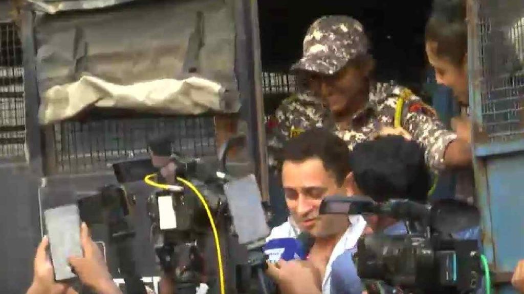Actor Imran Khan Among 400 Detained During Cjp Protest In Mumbai