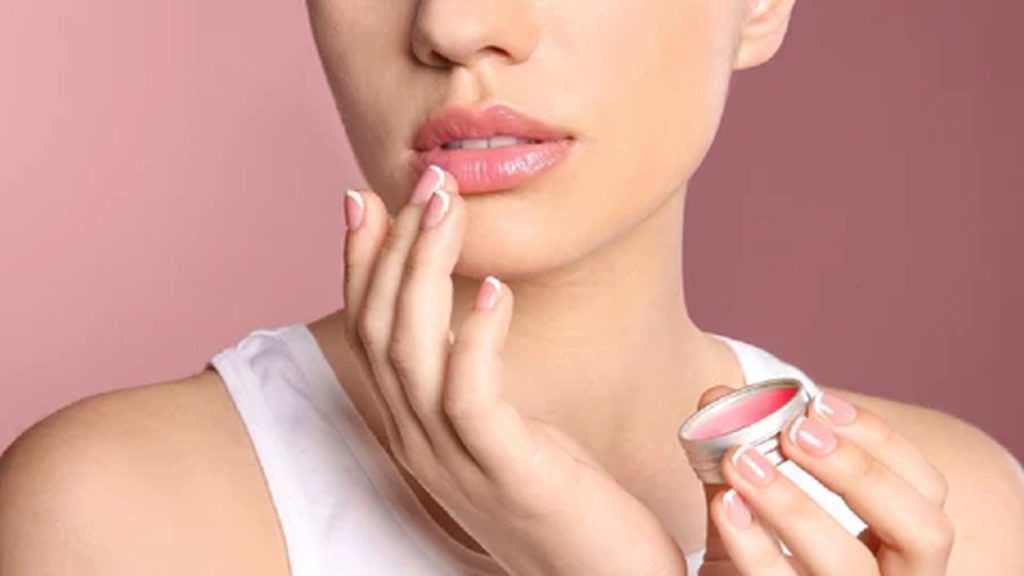 Homemade Natural Lip Balm For Dry Chapped Lips